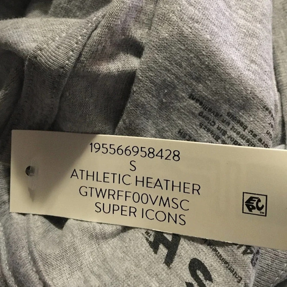 NEW DC Comics Men’s Size Small Heather Gray Super Icons Tee Shirt - Picture 9 of 9